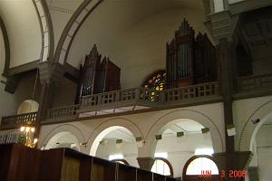 06 2006 ORAN LA CATHEDRALE L INTERIEUR 03
